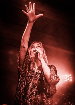 T�lf t�na kort�ri� - Andrea Gylfad�ttir